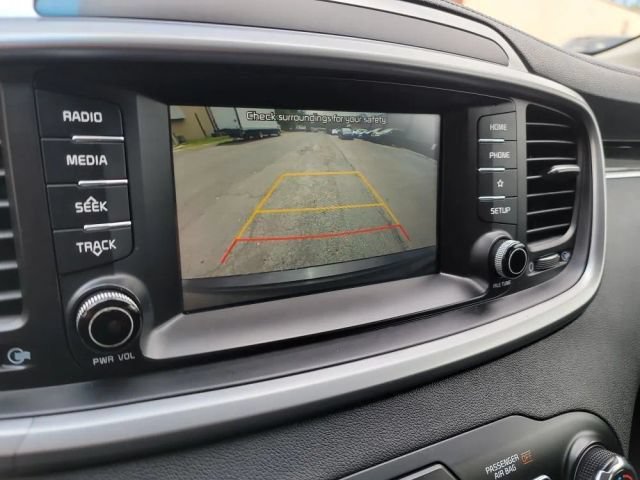 Used 2019 Kia Sorento AWD V6 image 22