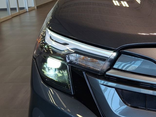 Certified 2025 Subaru Forester Premium image 9