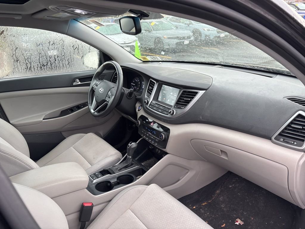 Used 2018 Hyundai Tucson Value w/ Cargo Package image 7