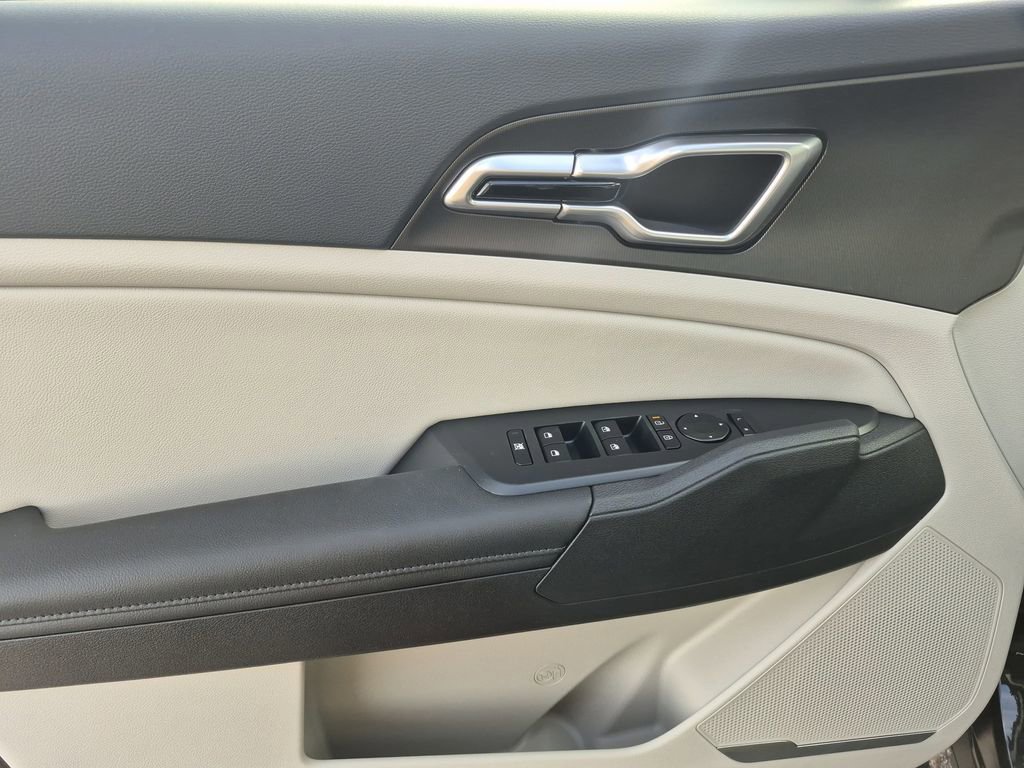 New 2026 Kia Sportage EX image 6