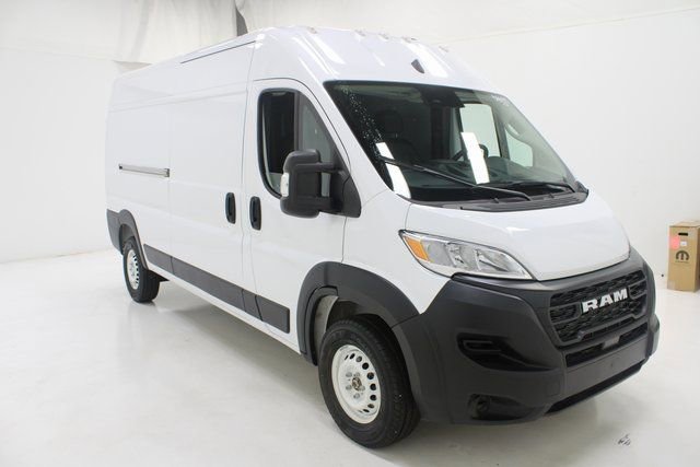Used 2025 RAM ProMaster 2500 w/ Storage Group image 23