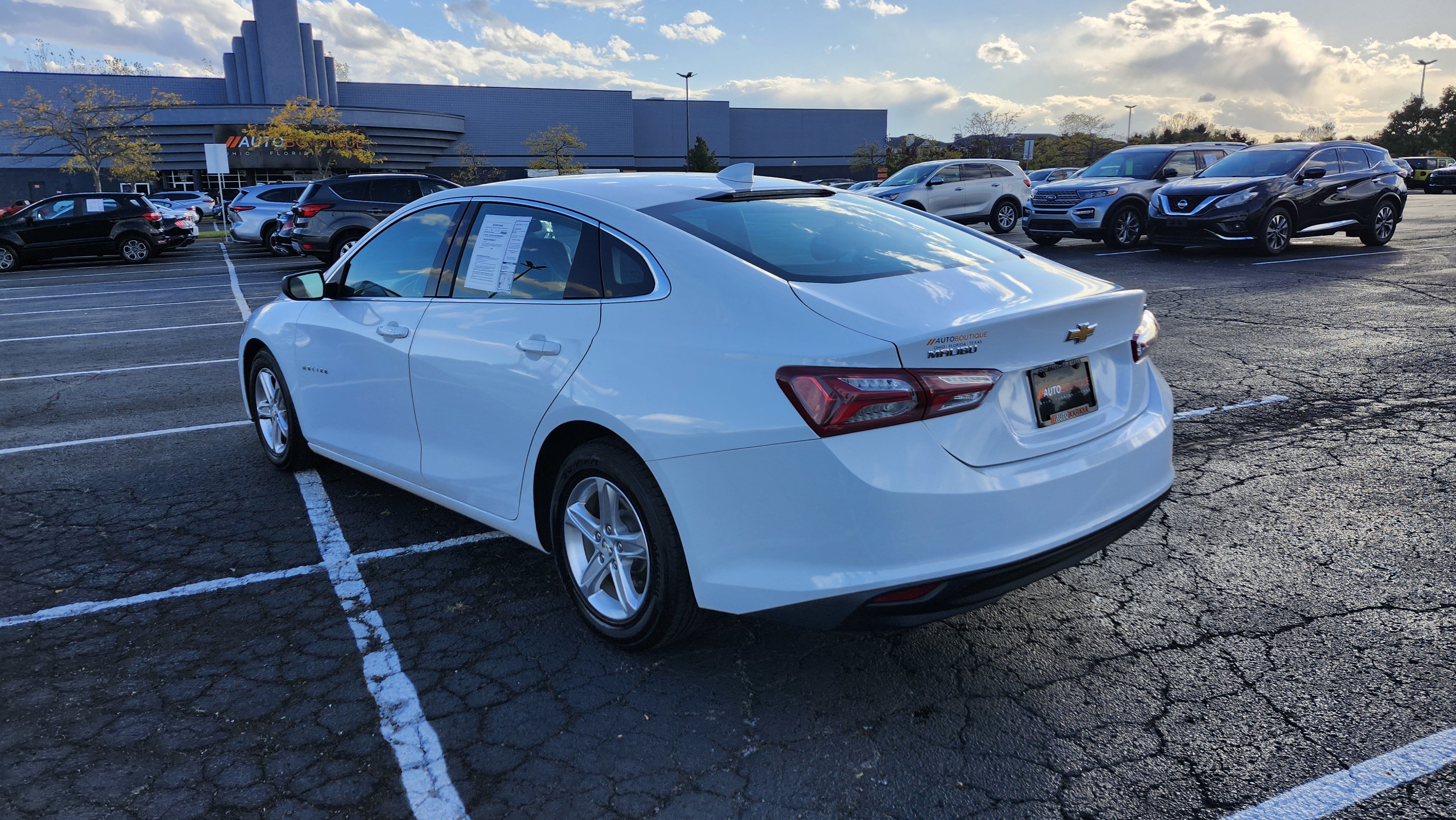 Used 2022 Chevrolet Malibu LT image 8