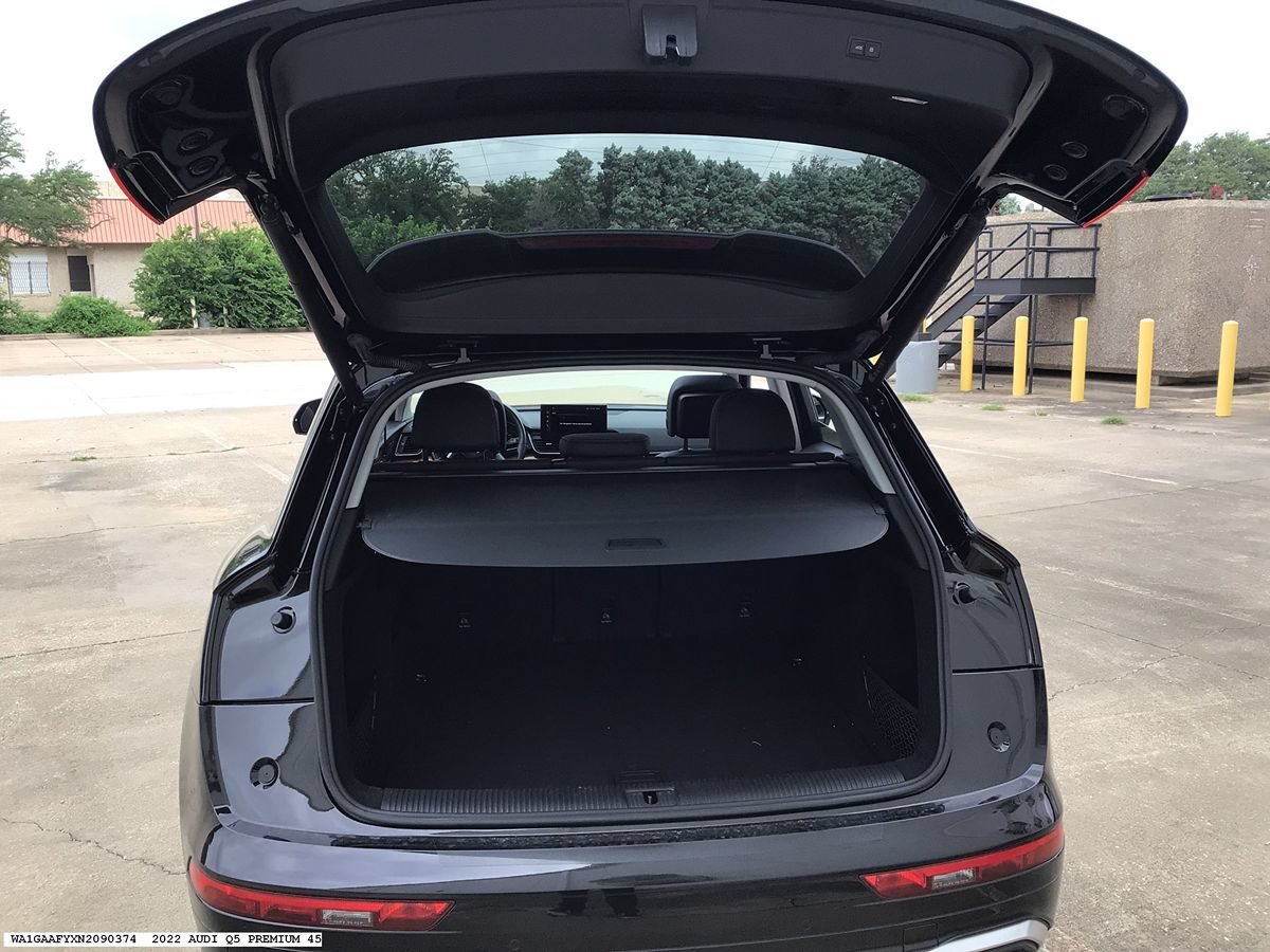 Used 2022 Audi Q5 2.0T Premium w/ Convenience Package AWD/4WD image 10