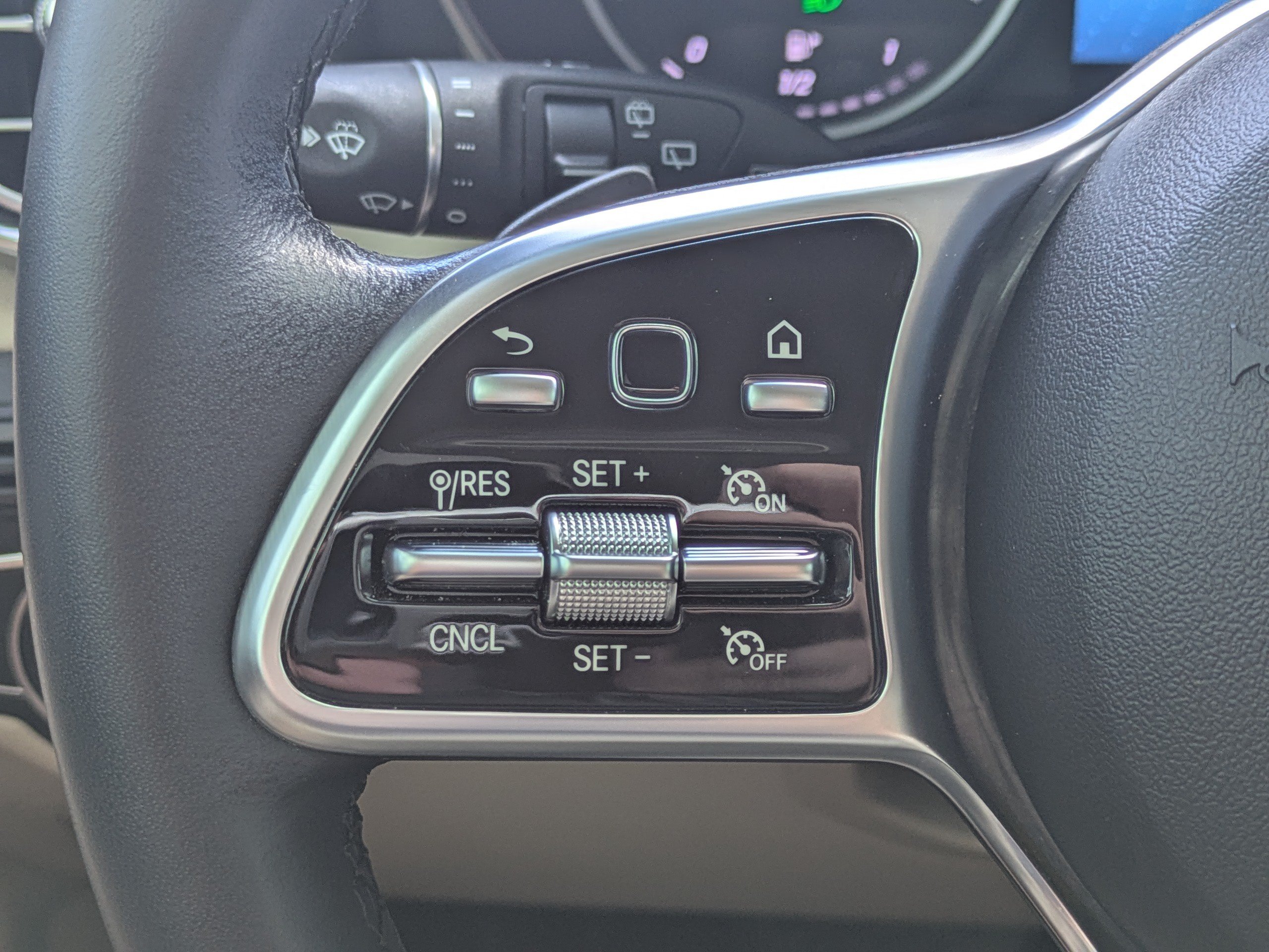 Used 2022 Mercedes-Benz GLC 300 image 22