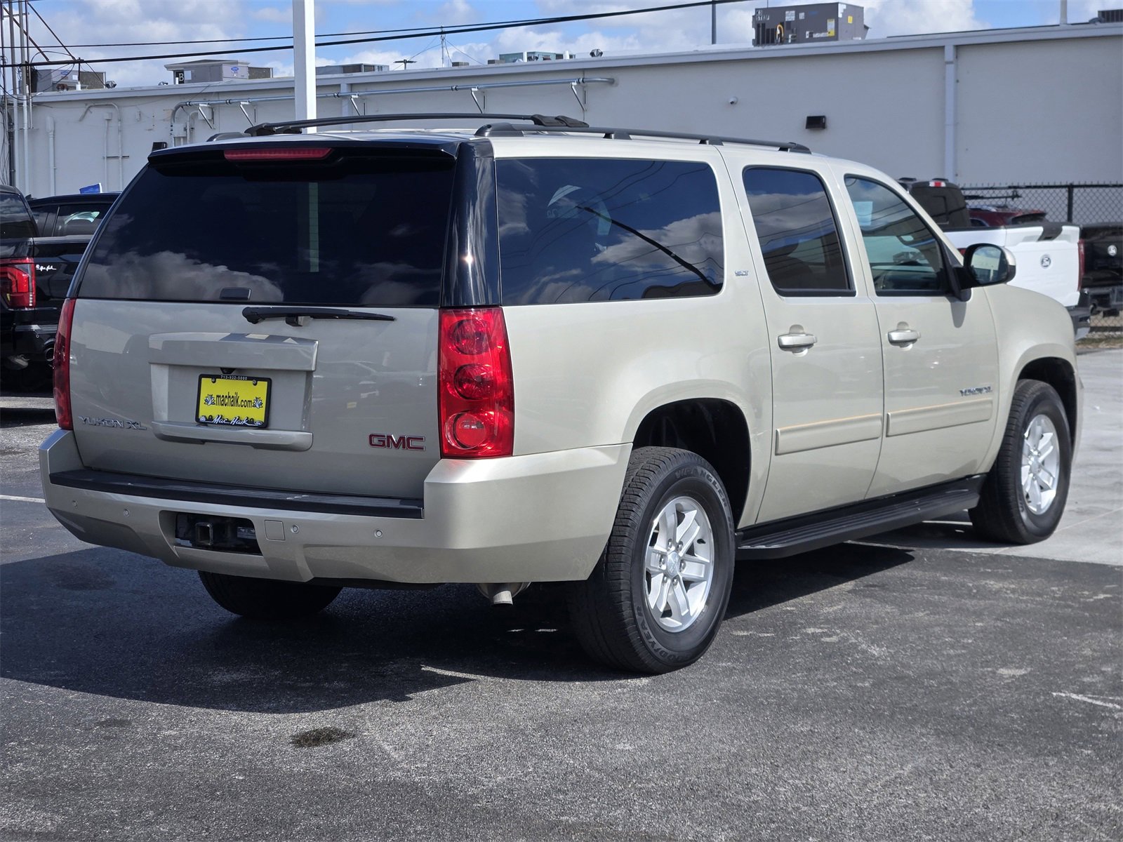 Used 2014 GMC Yukon XL SLT image 5