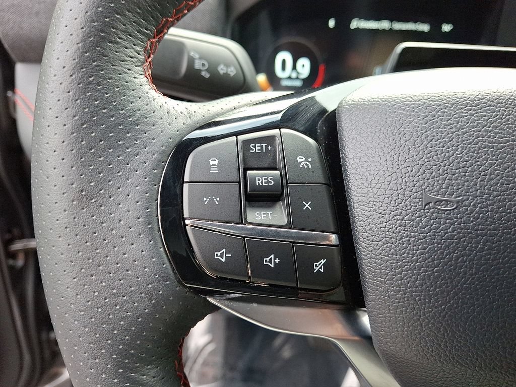 Used 2025 Ford Explorer ST-Line w/ ST-Line Street Pack AWD/4WD image 23