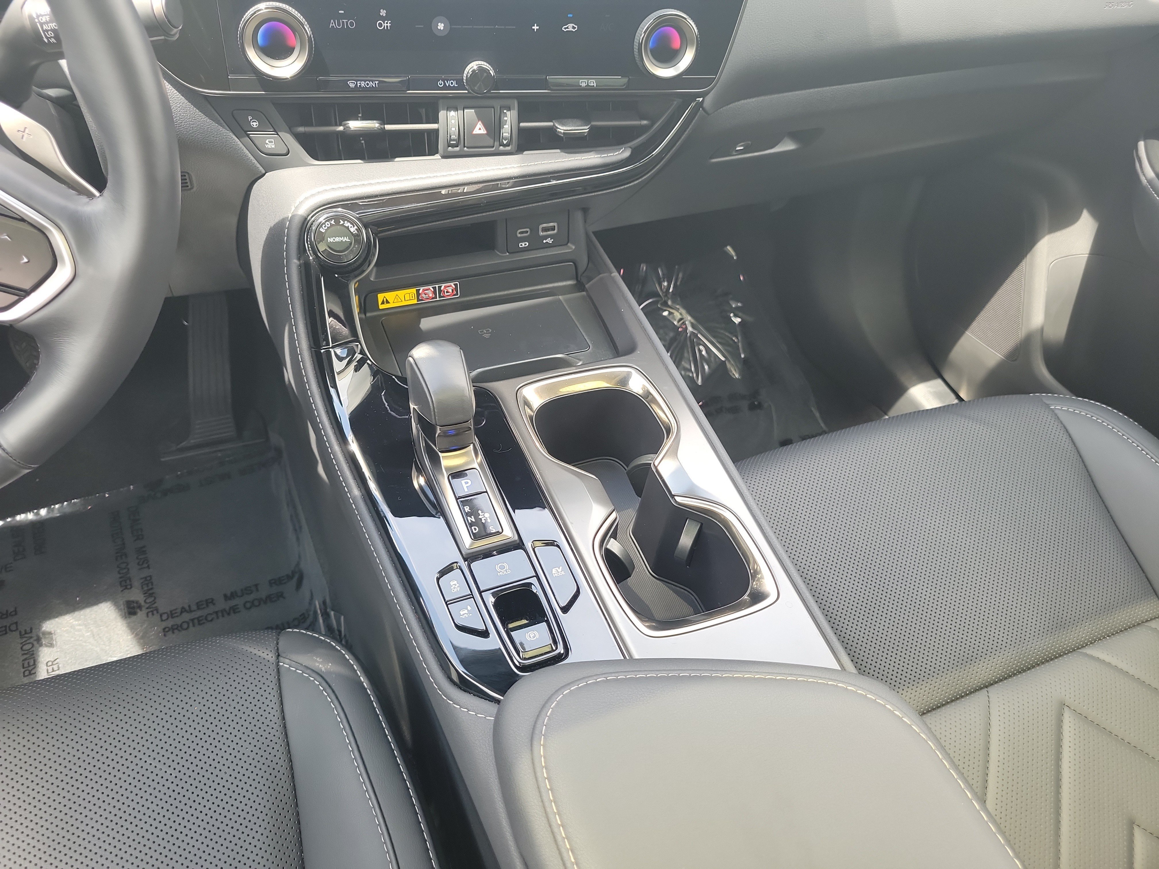 Used 2025 Lexus NX 350h AWD w/ Accessory Package (2T) image 19