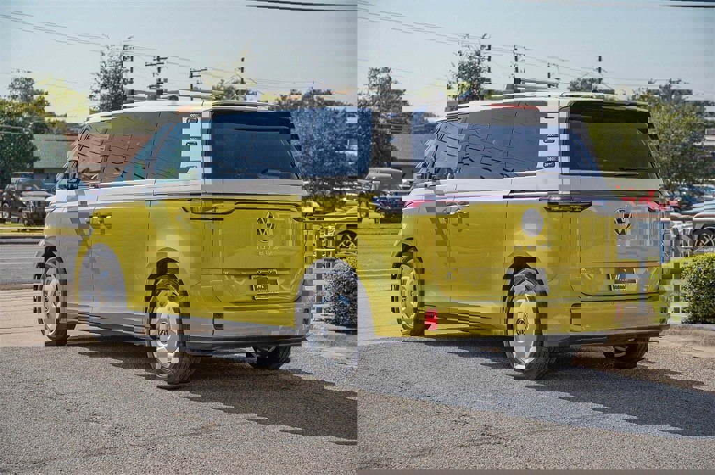 New 2025 Volkswagen ID. Buzz 1st Edition image 6
