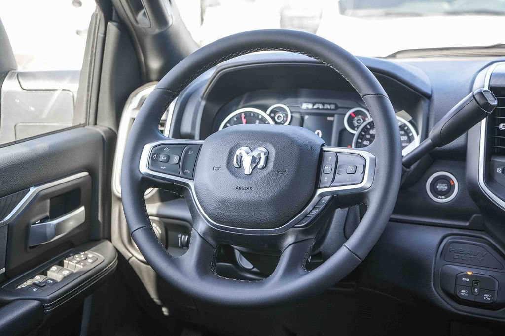 New 2026 RAM 2500 Big Horn AWD/4WD image 16