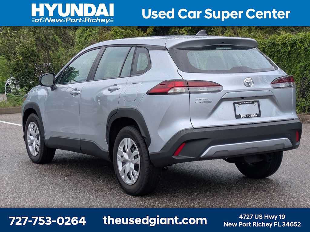 Used 2026 Toyota Corolla Cross L FWD image 3