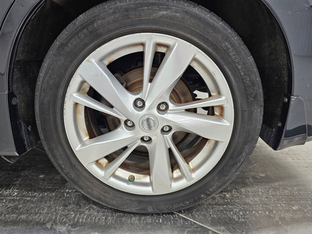 Used 2015 Nissan Altima 2.5 SL w/ Technology Package FWD image 10