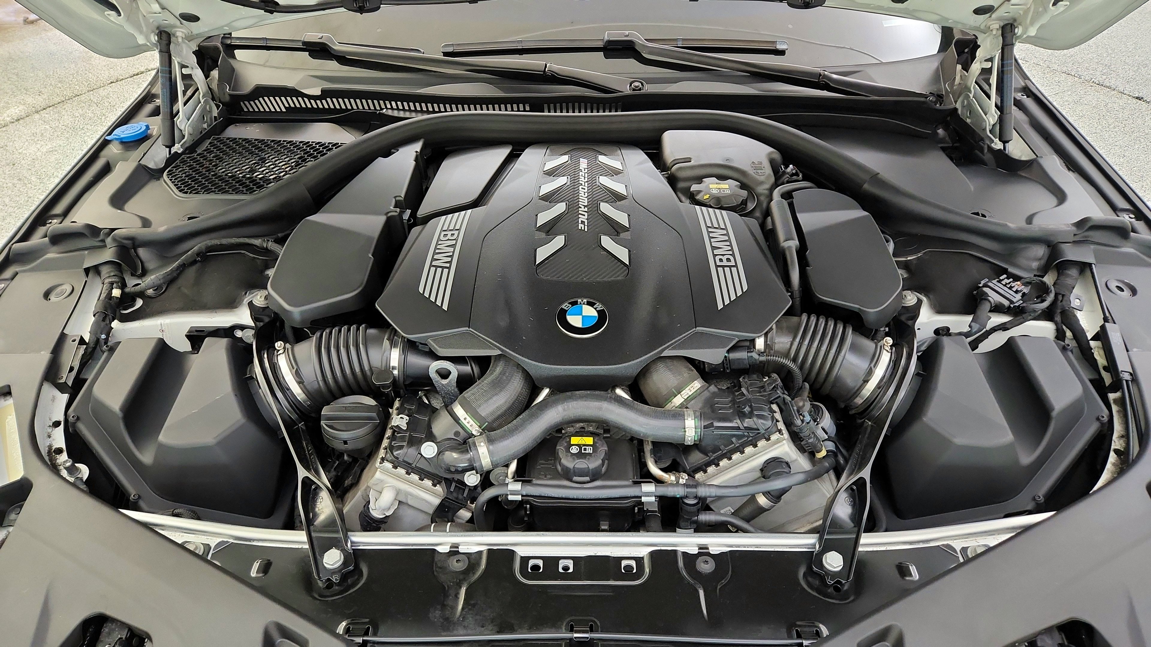 Used 2023 BMW M850i Gran Coupe xDrive AWD/4WD image 27