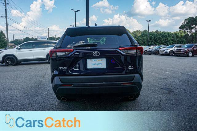 Used 2020 Toyota RAV4 XLE Premium AWD/4WD image 14
