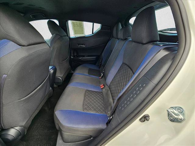 Used 2021 Toyota C-HR XLE FWD image 16