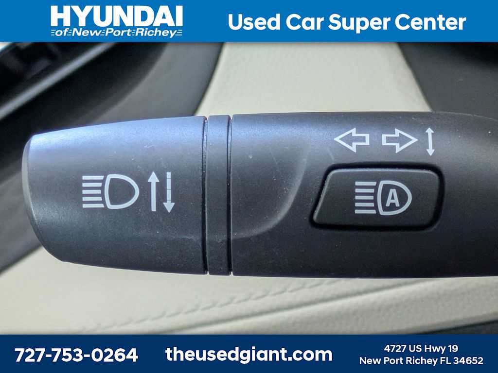 Used 2024 Buick Encore GX Avenir w/ Avenir Convenience Package AWD/4WD image 37