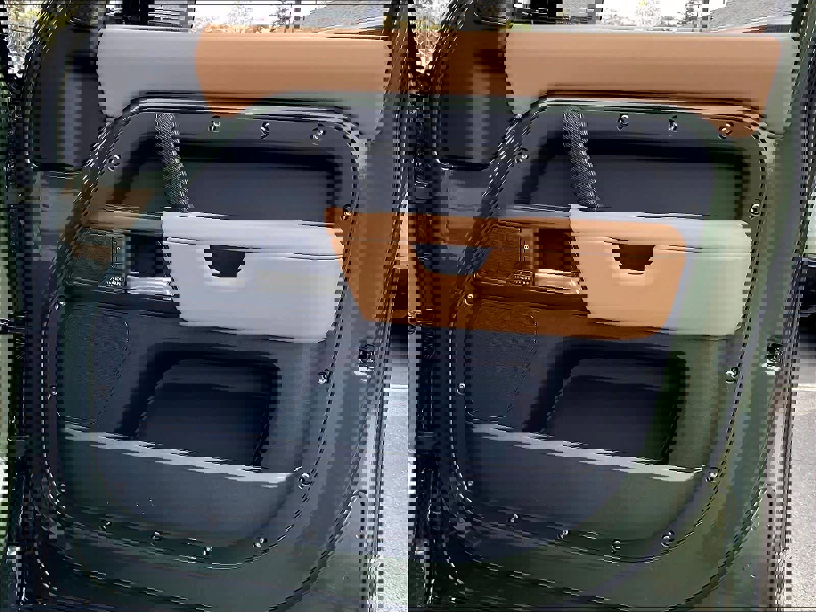 New 2026 Land Rover Defender 110 X image 30