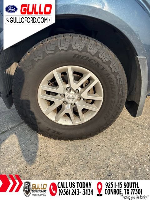 Used 2019 Nissan Frontier SV RWD image 2