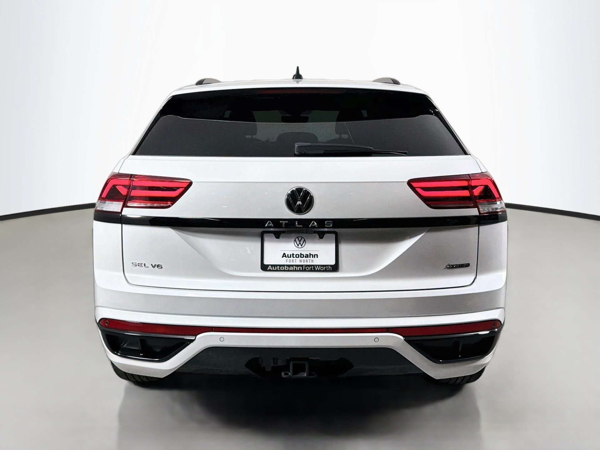 Used 2023 Volkswagen Atlas Cross Sport SEL R-Line AWD/4WD image 6