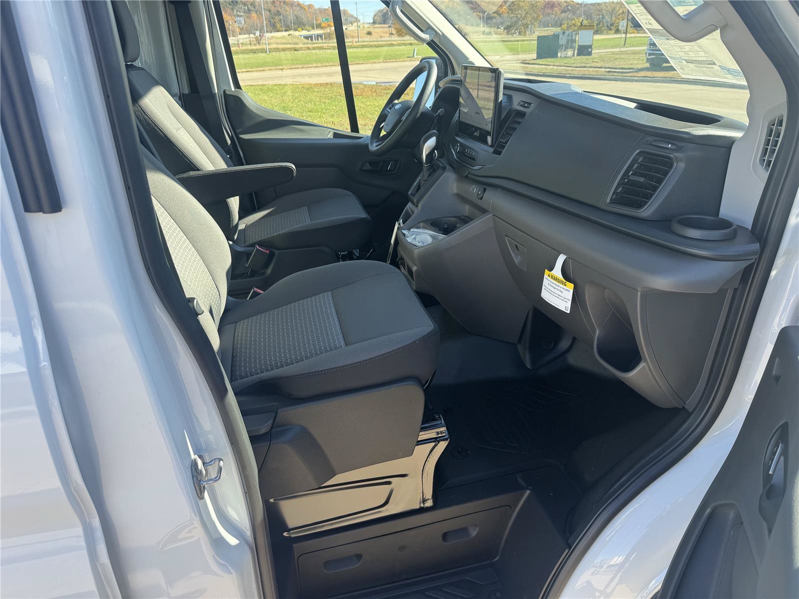 New 2026 Ford Transit 250 148 Medium Roof w/ Load Area Protection Package RWD image 11