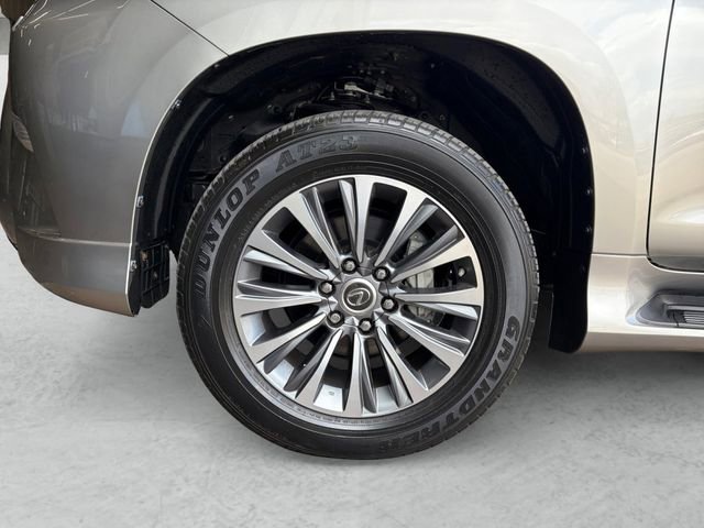 Used 2023 Lexus GX 460 Luxury w/ Accessory Package image 23