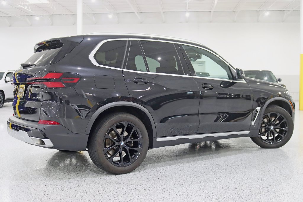 Used 2024 BMW X5 xDrive40i w/ Premium Package AWD/4WD image 8
