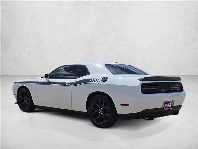 Used 2022 Dodge Challenger R/T w/ Blacktop Package image 8