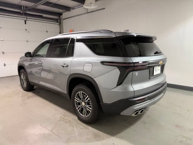 Used 2024 Chevrolet Traverse LT AWD/4WD image 5