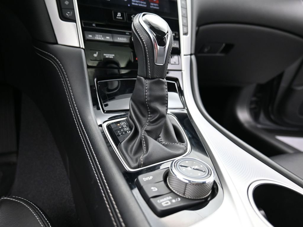 Used 2021 INFINITI Q50 Luxe w/ Seat & Sound Package RWD image 15