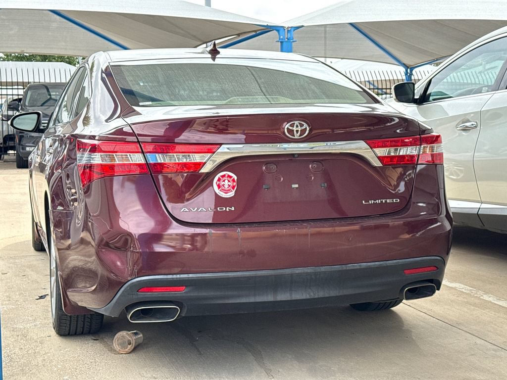 Used 2014 Toyota Avalon Limited w/ Technology Package FWD image 8