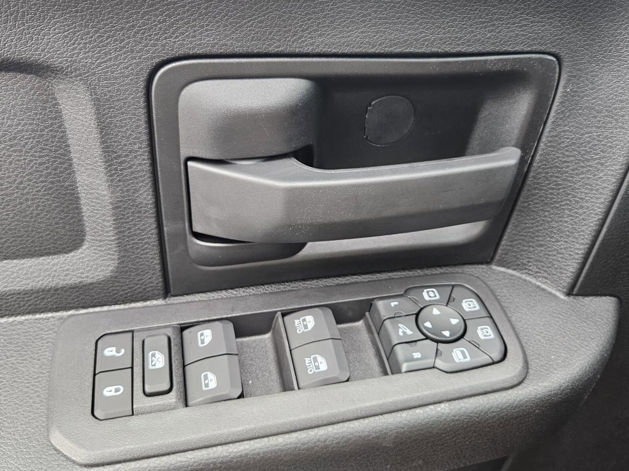 New 2026 RAM 2500 Tradesman image 17