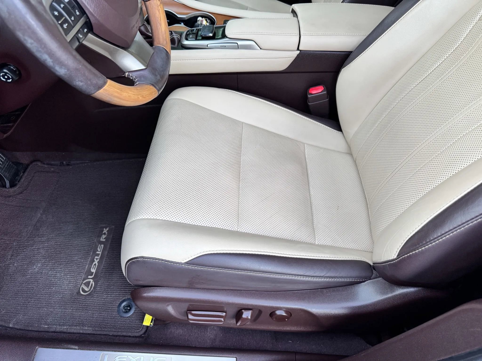 Used 2018 Lexus RX 350 FWD w/ Premium Package image 17