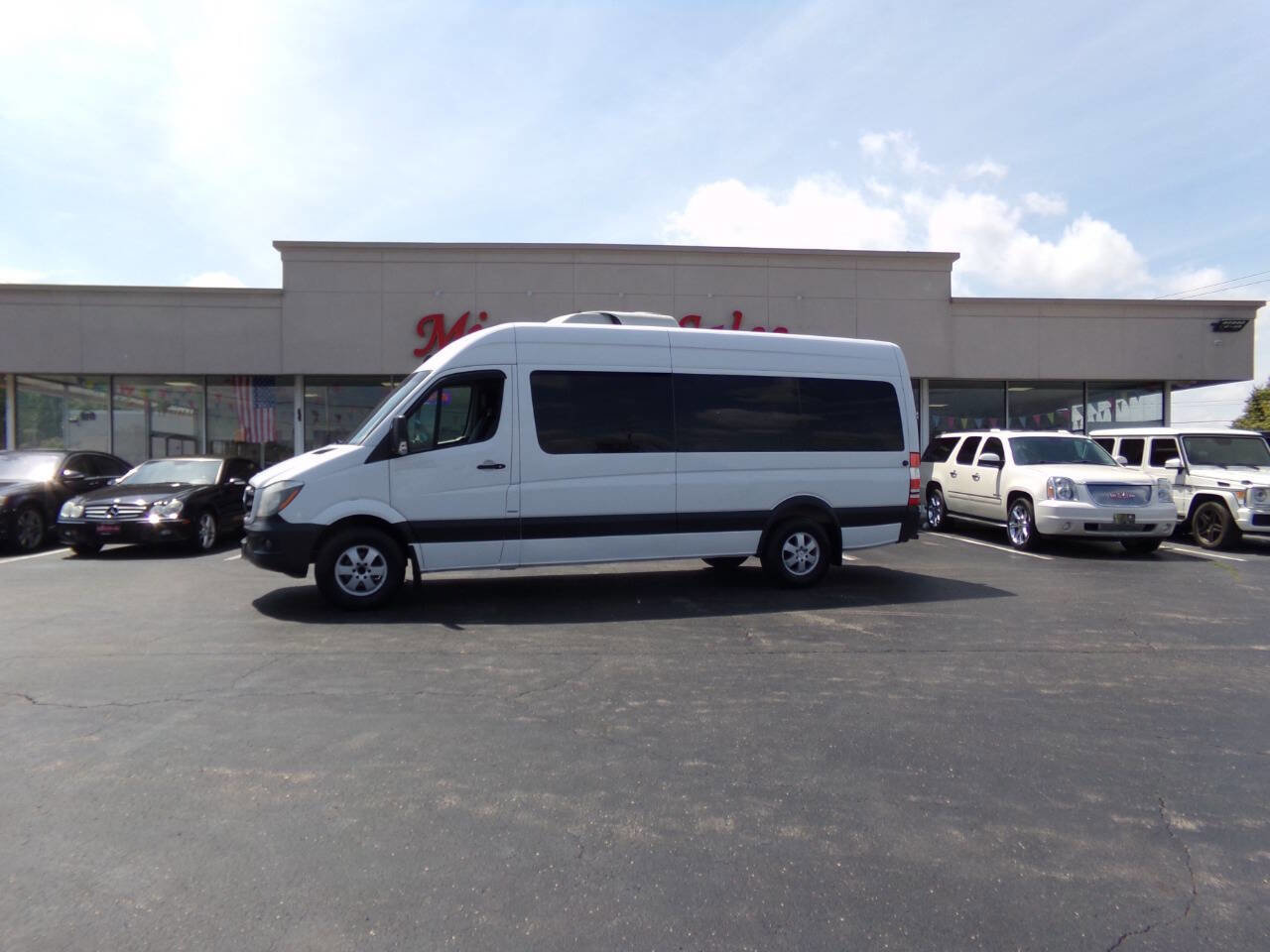 Used 2014 Mercedes-Benz Sprinter 2500 image 3