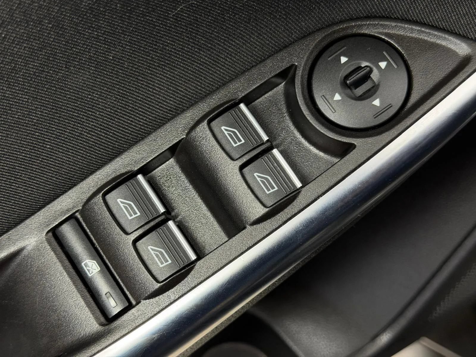 Used 2018 Ford Focus ST FWD image 24