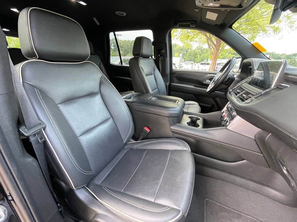 Used 2024 GMC Yukon SLT AWD/4WD image 32