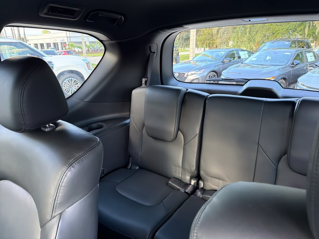 Used 2024 Nissan Armada SL w/ Midnight Edition Package RWD image 35