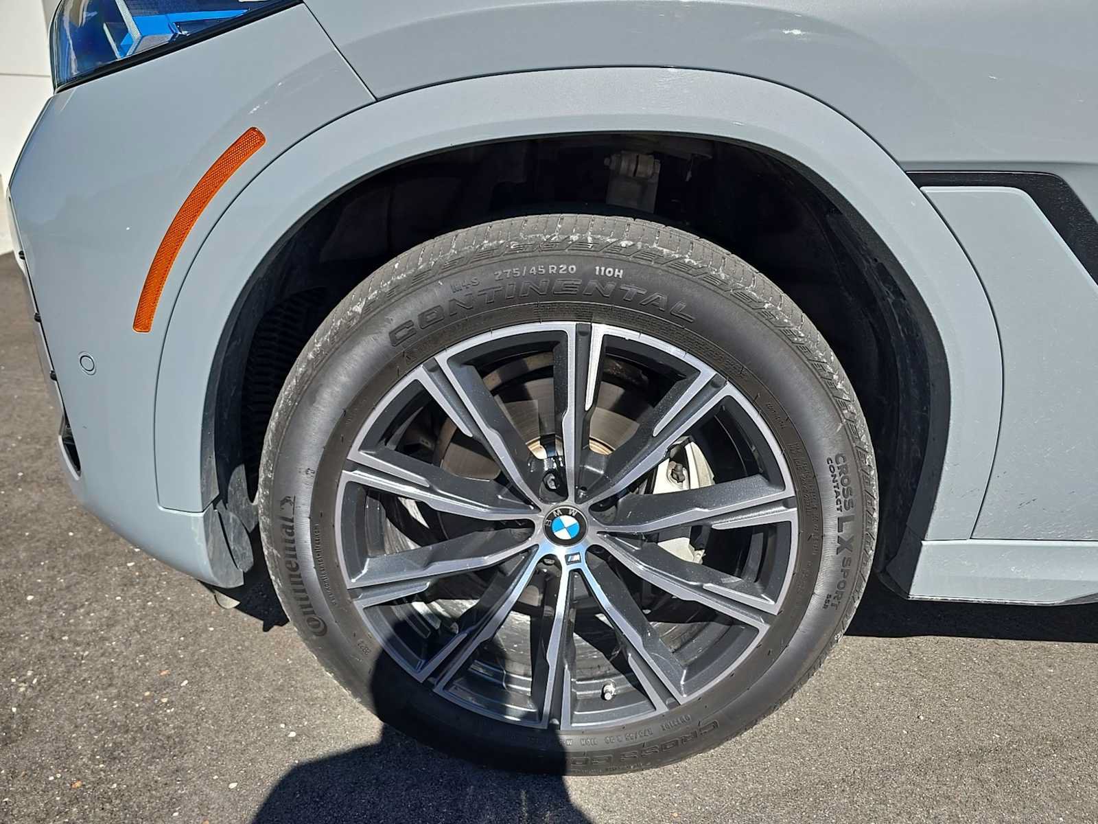 Certified 2024 BMW X6 xDrive40i w/ Premium Package AWD/4WD image 13