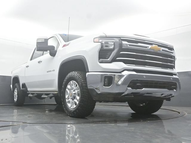 Used 2025 Chevrolet Silverado 2500 LTZ w/ LTZ Premium Package AWD/4WD image 50