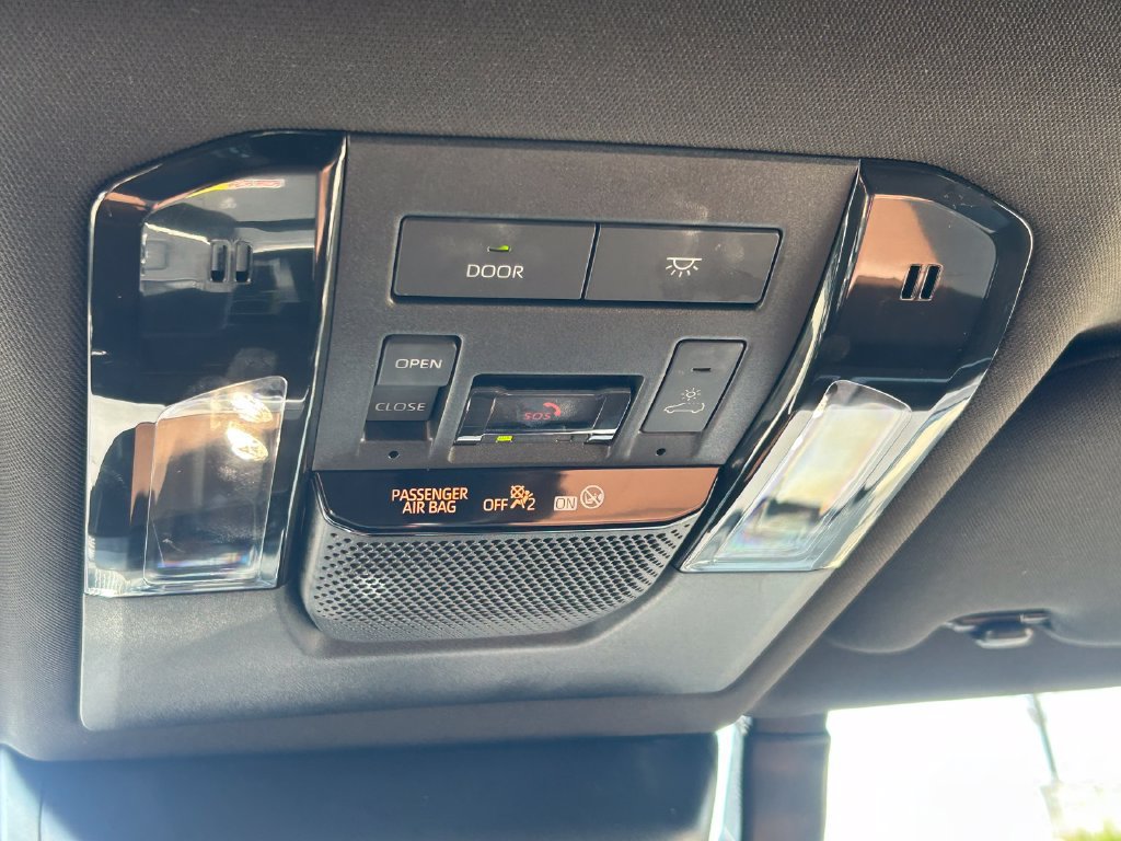 Used 2025 Lexus GX 550 AWD/4WD image 21