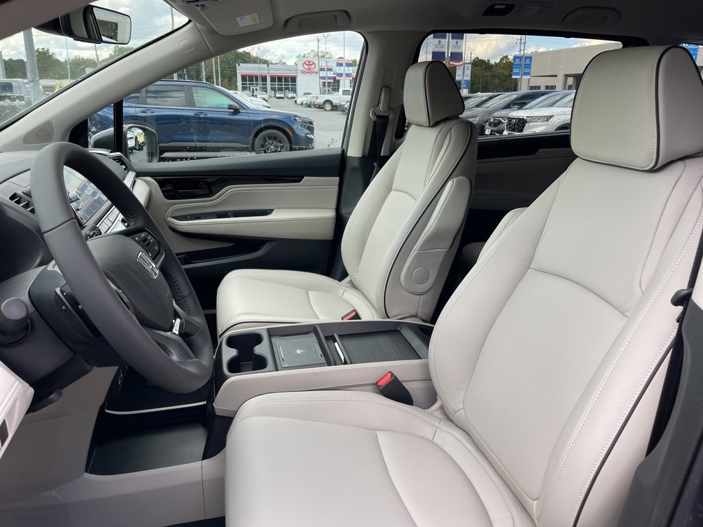 New 2026 Honda Odyssey Touring image 15