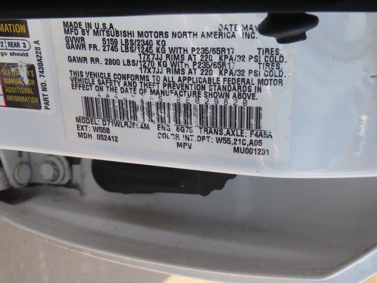 Used 2011 Mitsubishi Endeavor LS FWD image 29