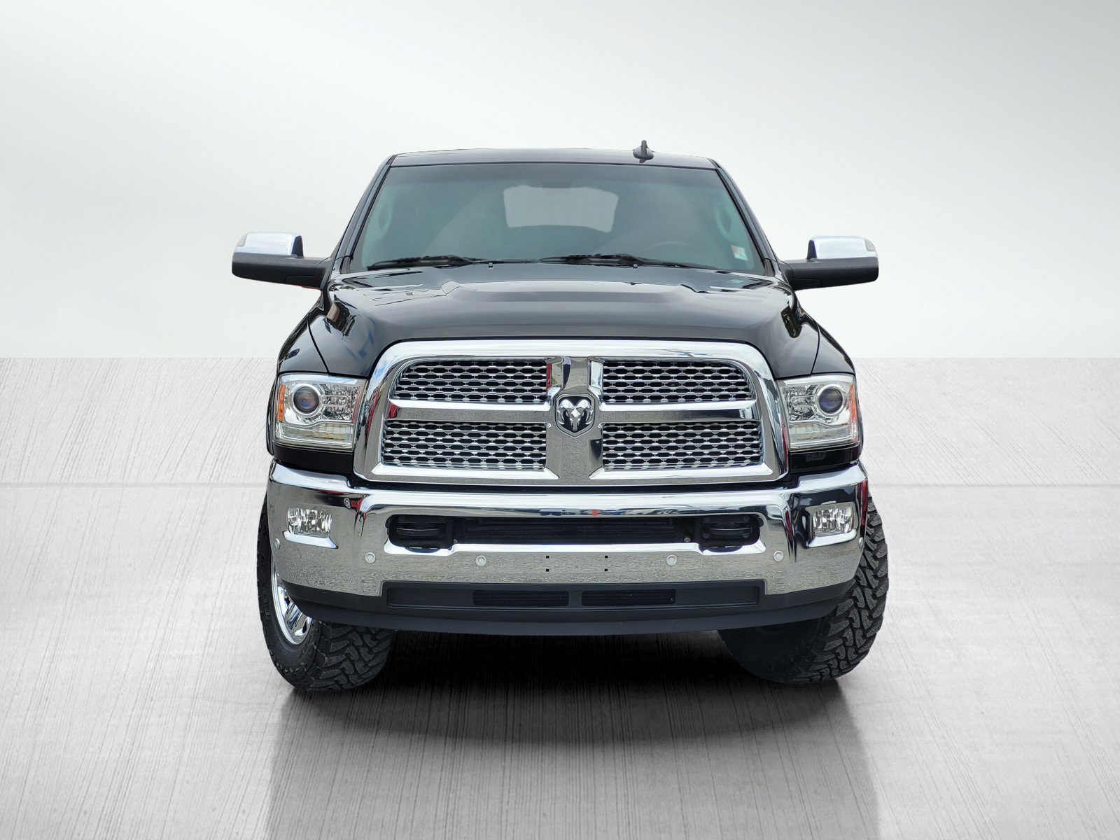 Used 2018 RAM 2500 Laramie image 2