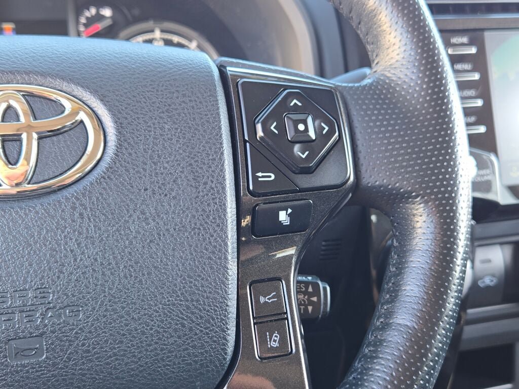 Used 2023 Toyota 4Runner TRD Off-Road Premium w/ Off Road Premium Plus Package AWD/4WD image 40
