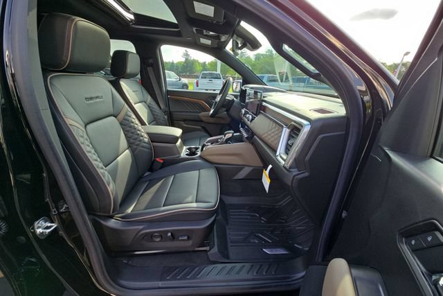 New 2026 GMC Canyon Denali w/ LPO, Denali Black Edition AWD/4WD image 29