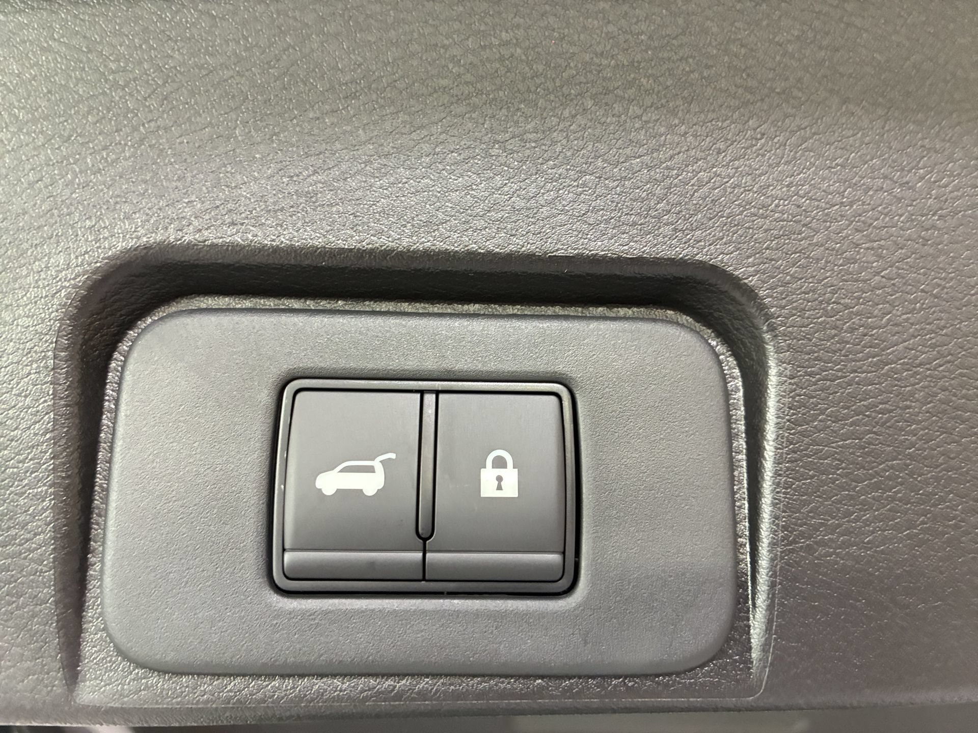 New 2026 Nissan Rogue SV w/ Cold Weather Package AWD/4WD image 13
