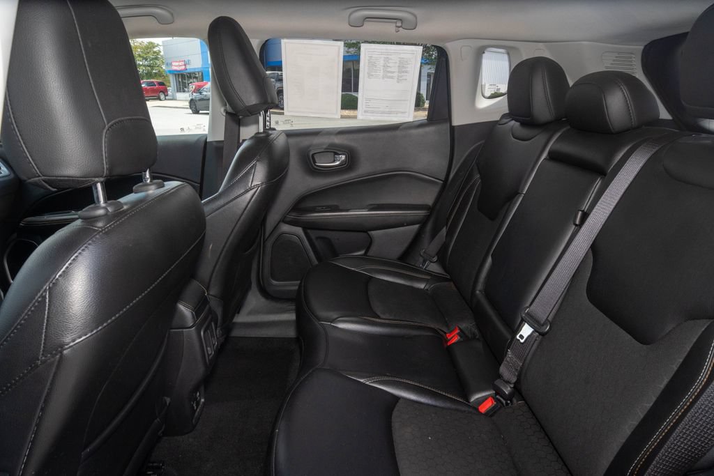 Used 2020 Jeep Compass Latitude w/ Popular Equipment Group AWD/4WD image 17