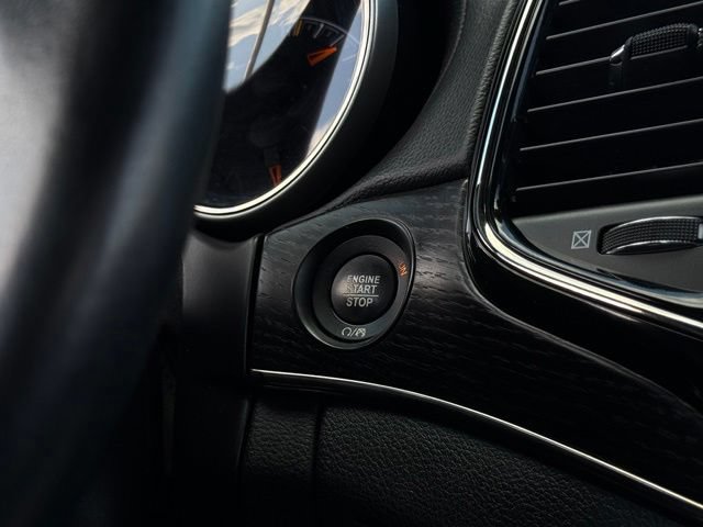 Used 2019 Jeep Grand Cherokee High Altitude AWD/4WD image 11