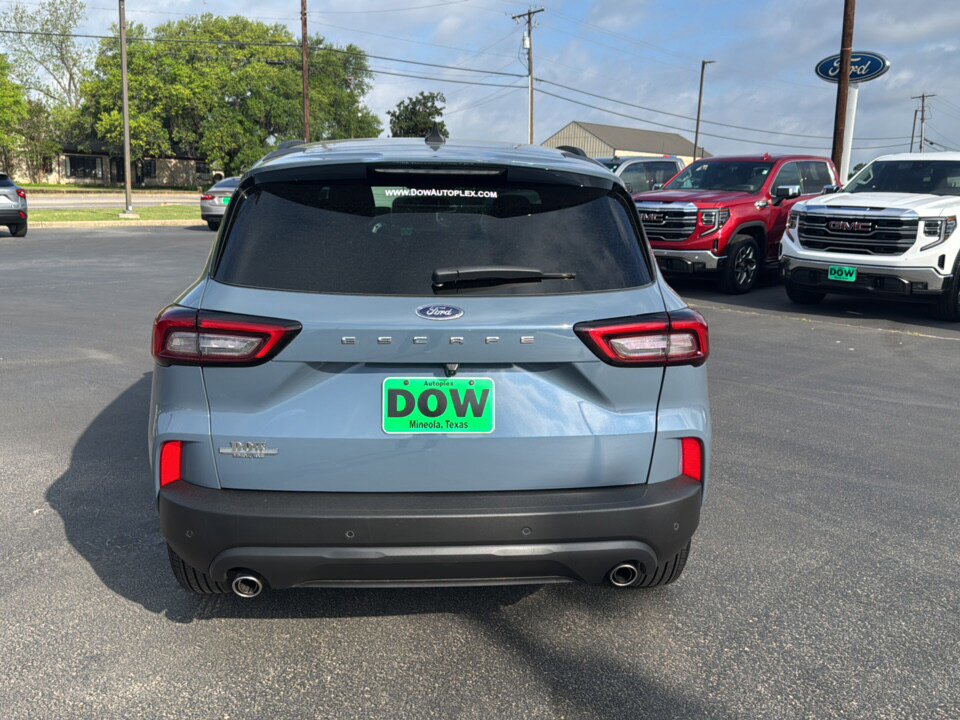 Used 2025 Ford Escape ST-Line w/ Tech Pack #1 image 5