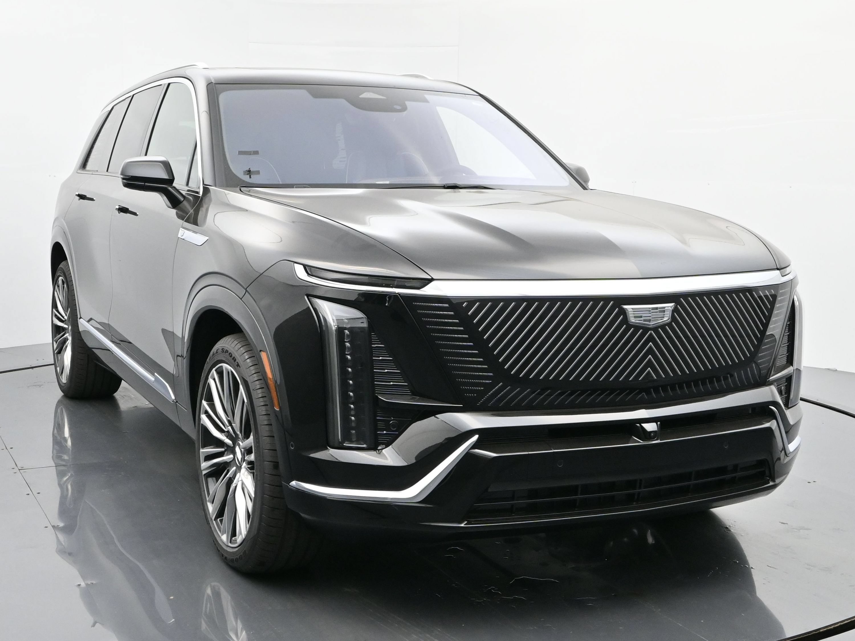 New 2026 Cadillac Vistiq Premium Luxury w/ LPO, Floor Liner Package AWD/4WD image 8