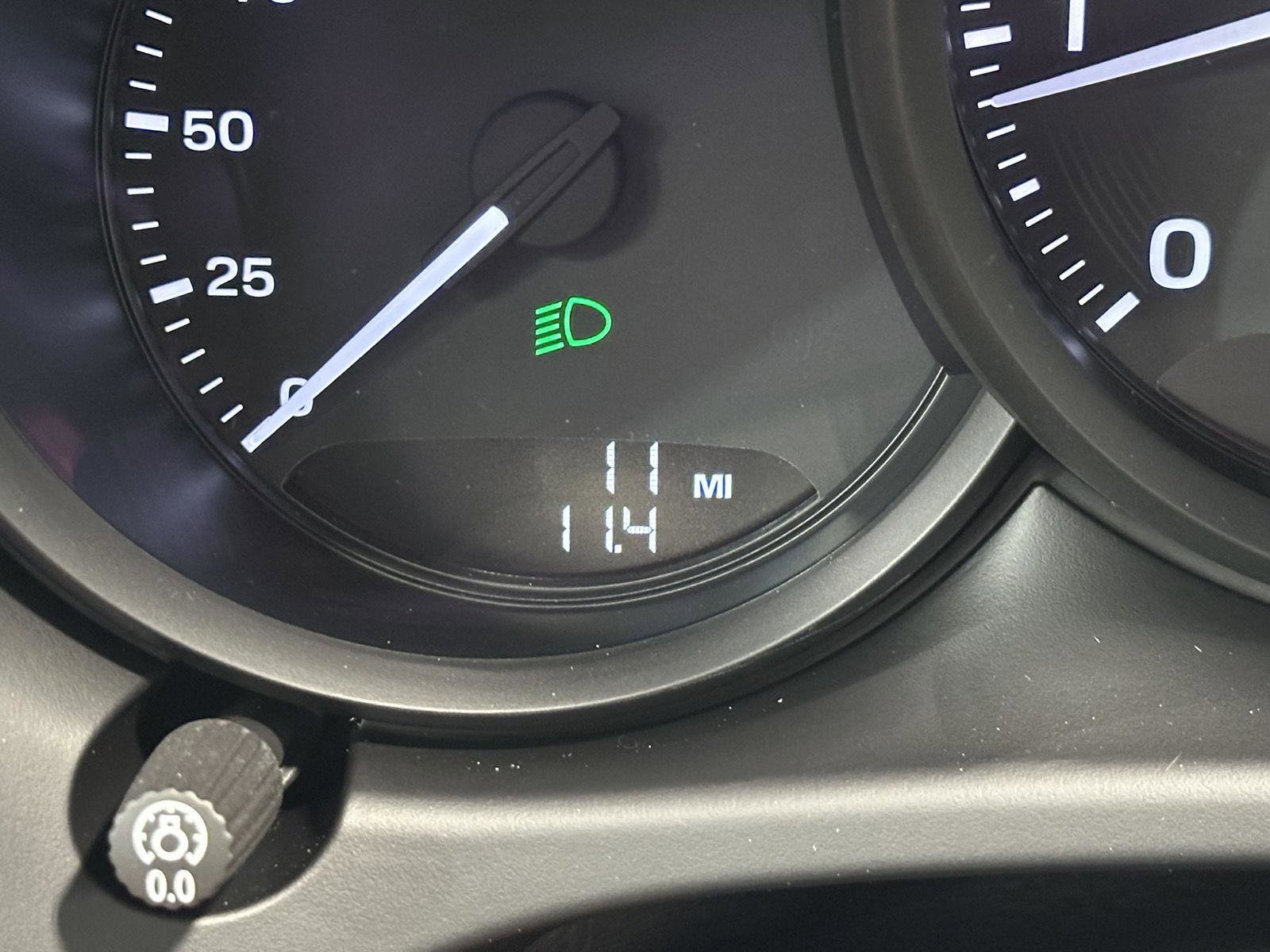 Certified 2026 Porsche Macan Turbo image 22