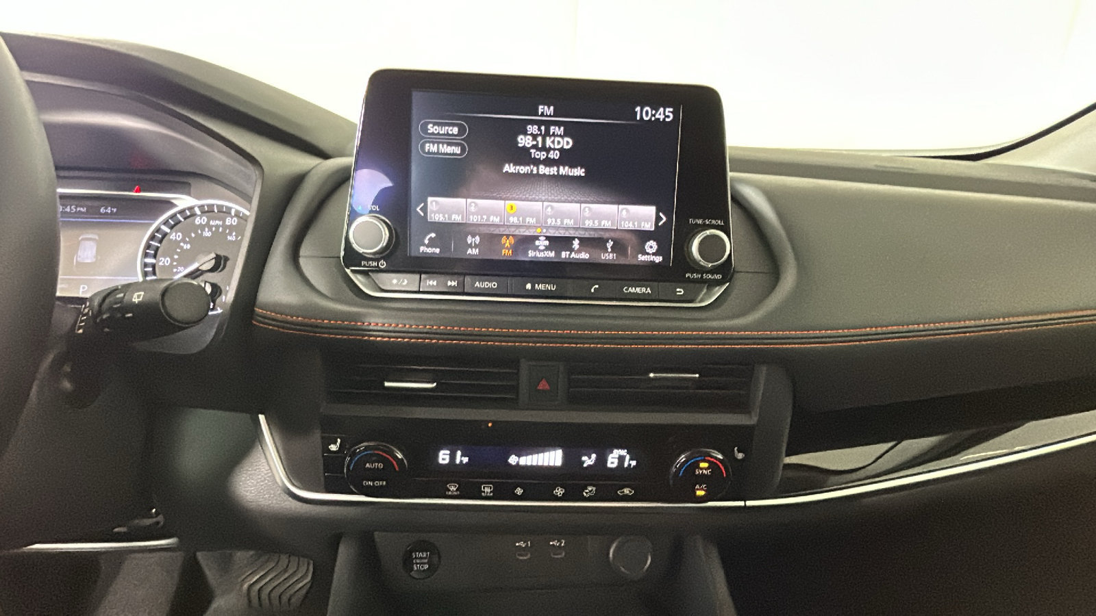 Used 2025 Nissan Rogue SV AWD/4WD image 28